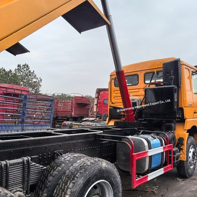 কেনা কাস্টমাইজযোগ্য রঙ ব্যবহৃত গাড়ি HOWO 10 টায়ার 75cbm 6X4 জ্বালানী ট্যাঙ্কার 300L online manufacture